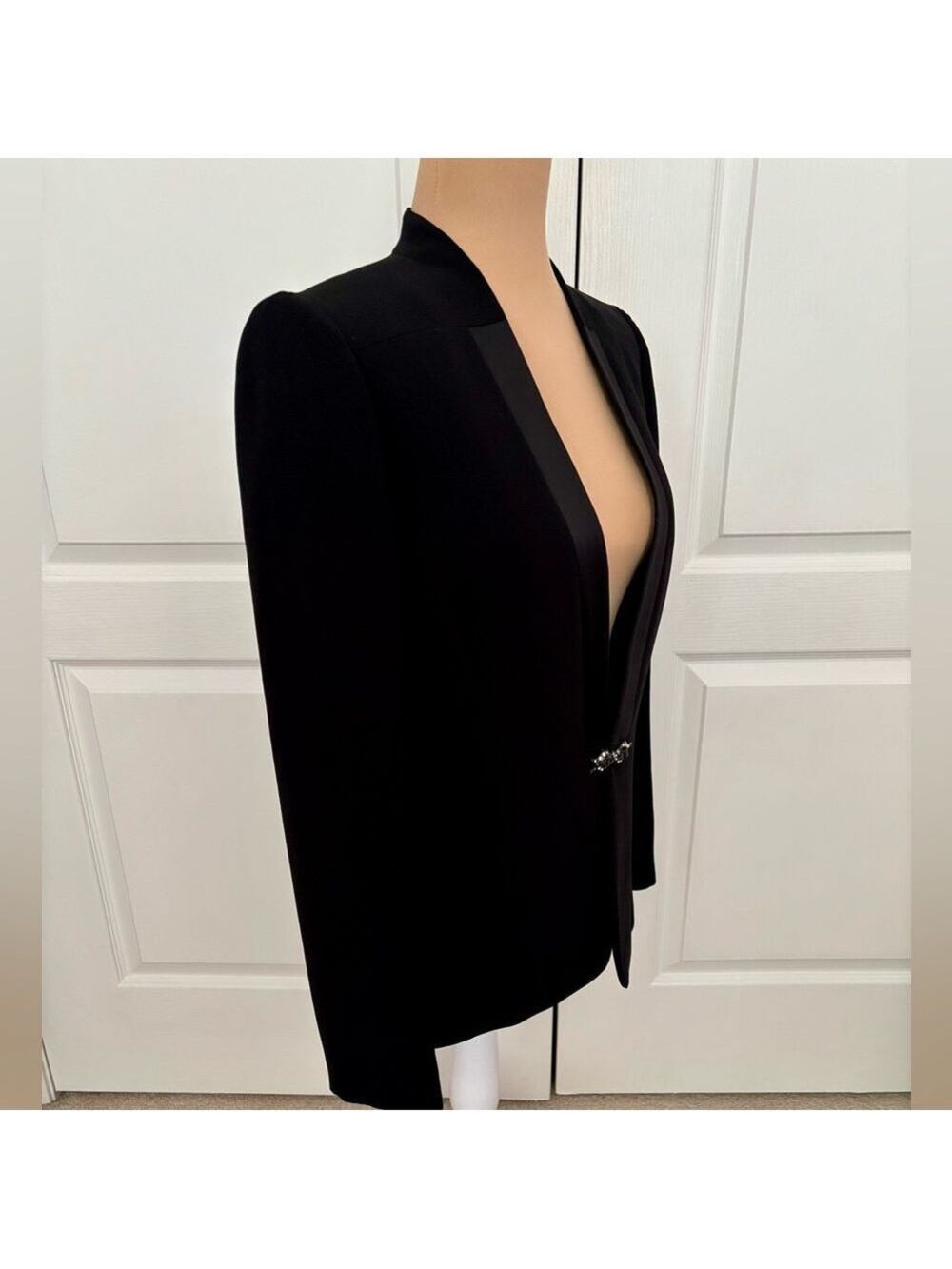 Tahari by Arthur S. Levine Luxe Black Rhinestone Blazer – Size 8 - Picture 6 of 12
